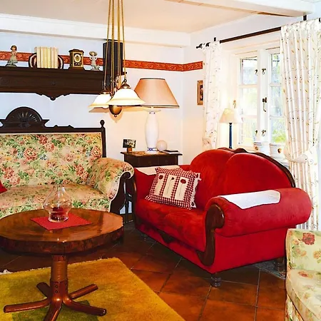 Holiday Home, 펜션 웨베눔